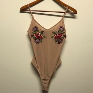 🌸 Cream floral design mesh body suit